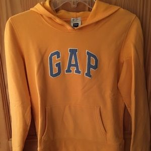 Gap sweatshirt